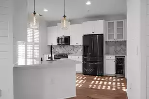 260 Seven Farms Drive, Charleston, SC 29492 - Photo 9