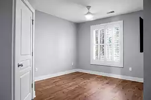 260 Seven Farms Drive, Charleston, SC 29492 - Photo 19