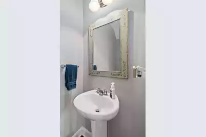 2068 Promenade Court, Mount Pleasant, SC 29466 - Photo 15