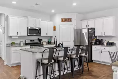 133 Cloverleaf Street, Summerville, SC 29483 - Photo 7