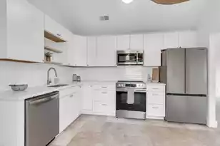 1368 Thayer Hall Dr, Mount Pleasant, SC 29466 - Photo 17