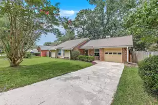 205 Kirksey Dr, Summerville, SC 29485 - Photo 3