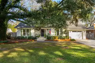 938 Sea Gull Dr, Mount Pleasant, SC 29464 - Photo 1