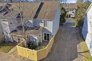 1672 Hunter's Run Dr, Mount Pleasant, SC 29464 - Photo 21