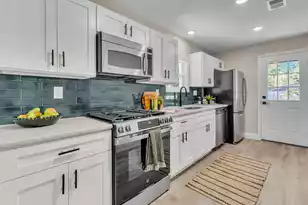 635 Sequoia St, Charleston, SC 29407 - Photo 5