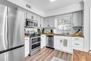 1452 Oaklanding Rd, Mount Pleasant, SC 29464 - Photo 7