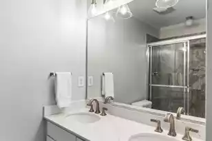 180 Broad St, Charleston, SC 29401 - Photo 17