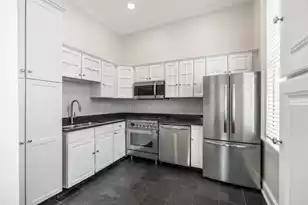 180 Broad St, Charleston, SC 29401 - Photo 11