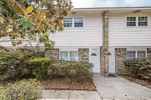 1303 Mathis Ferry Rd, Mount Pleasant, SC 29464 - Photo 1