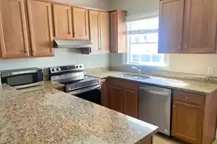 9 Gadsden St, Charleston, SC 29401 - Photo 11