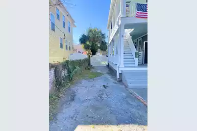 9 Gadsden Street, Charleston, SC 29401 - Photo 17