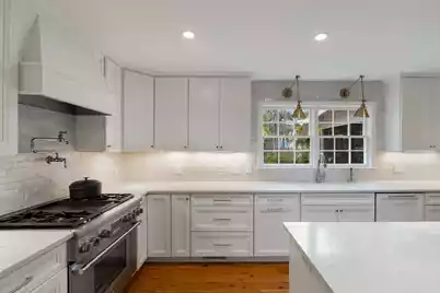 1286 Vagabond Lane W, Mount Pleasant, SC 29464 - Photo 13