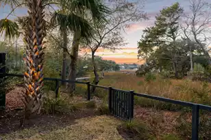 1286 Vagabond Ln W, Mount Pleasant, SC 29464 - Photo 3