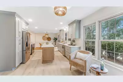 108 Lakeview Drive, Summerville, SC 29485 - Photo 9