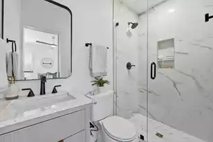 84 Vanderhorst St, Charleston, SC 29403 - Photo 19