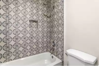 2762 Surrey Drive E, North Charleston, SC 29405 - Photo 9