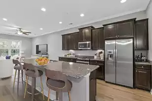 656 Coleman Blvd, Mount Pleasant, SC 29464 - Photo 5