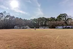 1237 Bethera Rd, Bonneau, SC 29431 - Photo 3