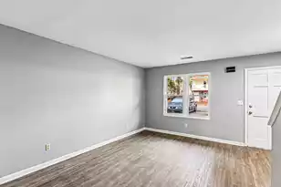 112 Kimeran Ln, Summerville, SC 29485 - Photo 7