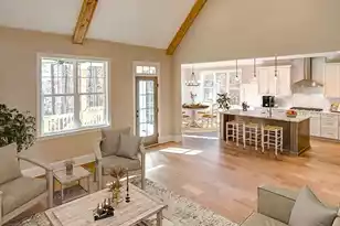 827 Simmons Ave, Summerville, SC 29483 - Photo 3