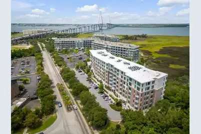 155 Wingo Way #423, Mount Pleasant, SC 29464 - Photo 1