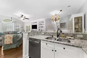 1478 Belcourt Ln, Mount Pleasant, SC 29466 - Photo 7