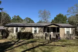 1002 Poplar St, Walterboro, SC 29488 - Photo 1