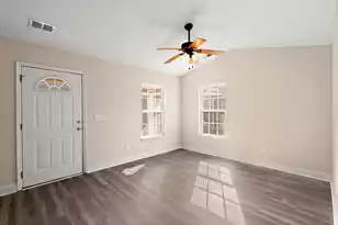 8 Laurel Leaf Ln, Charleston, SC 29412 - Photo 5