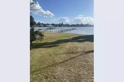 1205 Davis Street, Manning, SC 29102 - Photo 1