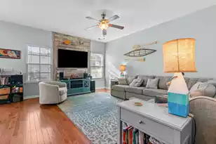 407 Forsythia Ave, Summerville, SC 29483 - Photo 17