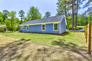 207 Woodlawn St, Walterboro, SC 29488 - Photo 11