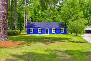 207 Woodlawn St, Walterboro, SC 29488 - Photo 3