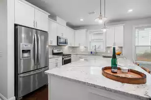 804 Guerin Creek Dr, Charleston, SC 29492 - Photo 3