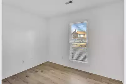 8557 Waccamaw Court S, North Charleston, SC 29406 - Photo 17