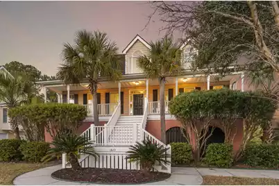 1823 Delacourt Avenue, Mount Pleasant, SC 29466 - Photo 3