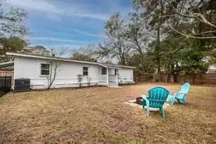 1734 Combahee St, Charleston, SC 29412 - Photo 23