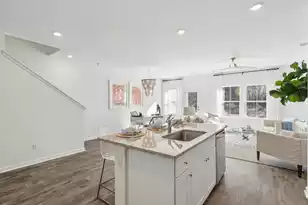 734 Ridgley Dr, Summerville, SC 29486 - Photo 3