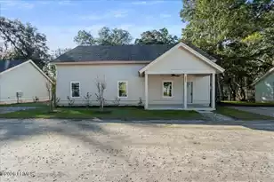 2021 Lafayette St, Beaufort, SC 29902 - Photo 3