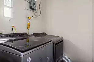 451 Longleaf Dr, Summerville, SC 29483 - Photo 13