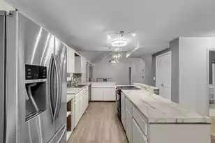 1677 Clearview Dr, Manning, SC 29102 - Photo 11