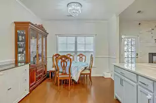 3811 Bonnecrest Ln, North Charleston, SC 29420 - Photo 11