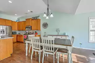 214 Goldfinch Ln, Summerville, SC 29485 - Photo 7