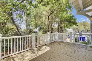 127 Rose Ln, Mount Pleasant, SC 29464 - Photo 21