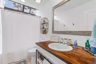 1115 Honeysuckle Ct, Mount Pleasant, SC 29464 - Photo 7