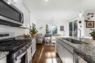 1035 Sago Palm Ct, Mount Pleasant, SC 29466 - Photo 7