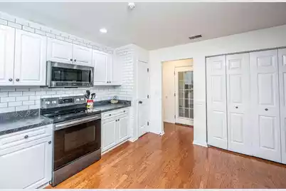 9020 Greenbriar Drive, Summerville, SC 29485 - Photo 7