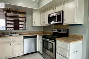 303 Pembrook St, Ladson, SC 29456 - Photo 7