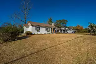 1010 Holcombe Rd, Hanahan, SC 29410 - Photo 23