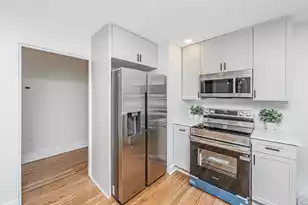 1010 Holcombe Rd, Hanahan, SC 29410 - Photo 7