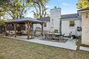 818 Madison Ave W, Charleston, SC 29412 - Photo 27